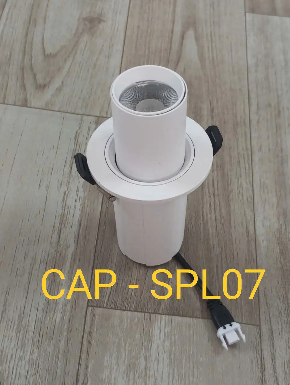 ĐÈN SPOTLIGHT MINI XOAY 360° CAP-SPL07